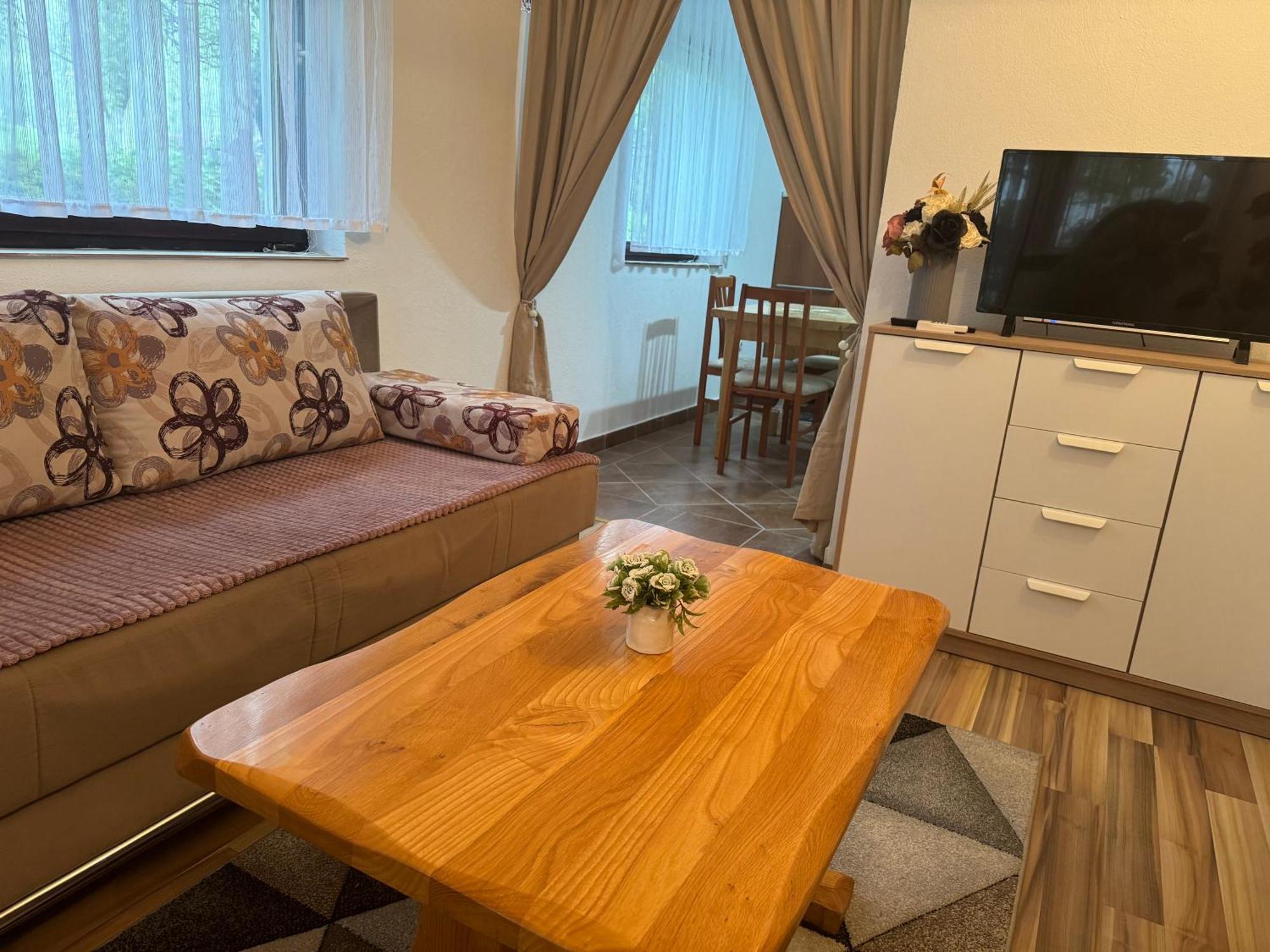 Apartment Valentina Brocanac Εξωτερικό φωτογραφία