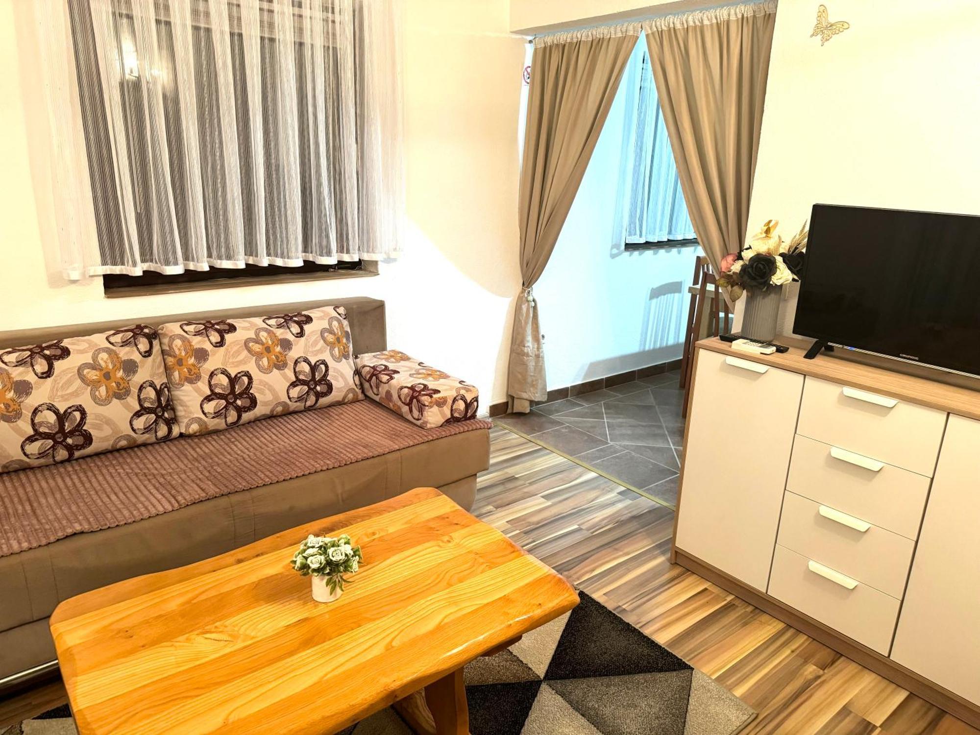 Apartment Valentina Brocanac Εξωτερικό φωτογραφία